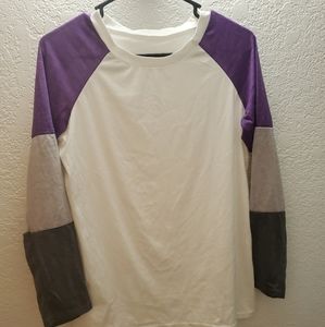 Light weight baseball jersey